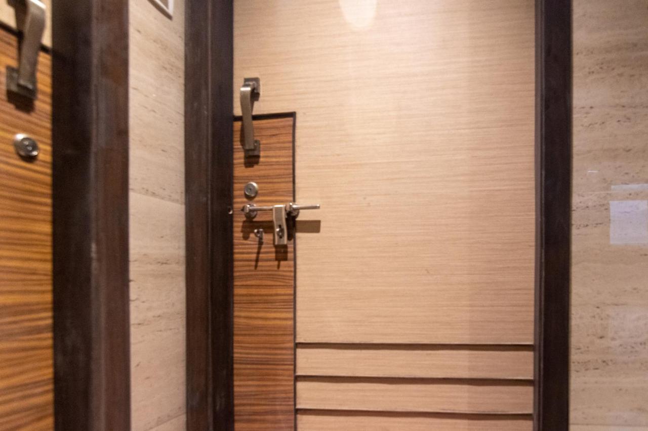 Osi Apartments Bandra West Bombay Extérieur photo